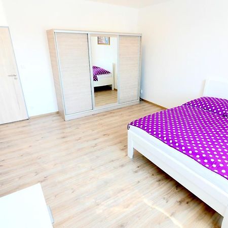 Apartman U Louckeho Klastera 2 Plus Kk Зноймо Екстериор снимка