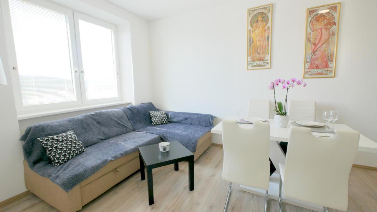 Apartman U Louckeho Klastera 2 Plus Kk Зноймо Екстериор снимка