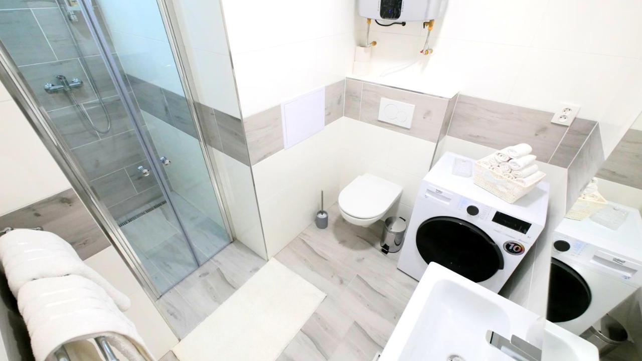 Apartman U Louckeho Klastera 2 Plus Kk Зноймо Екстериор снимка